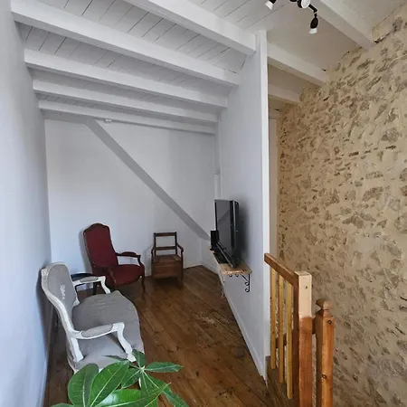 L'escale 32 3* Condom